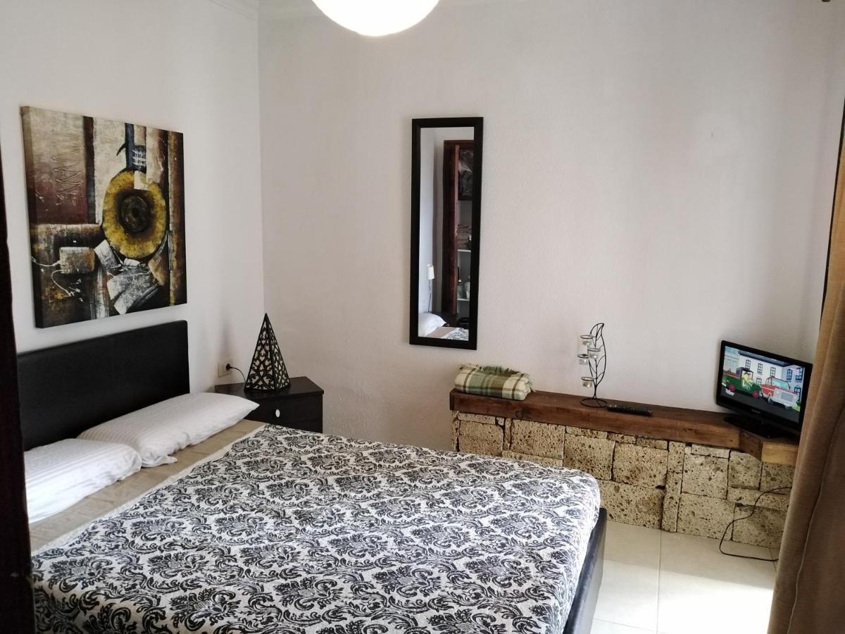 Apartamento La Palmera Amarilla Golf Сан Мигел де Абона Екстериор снимка