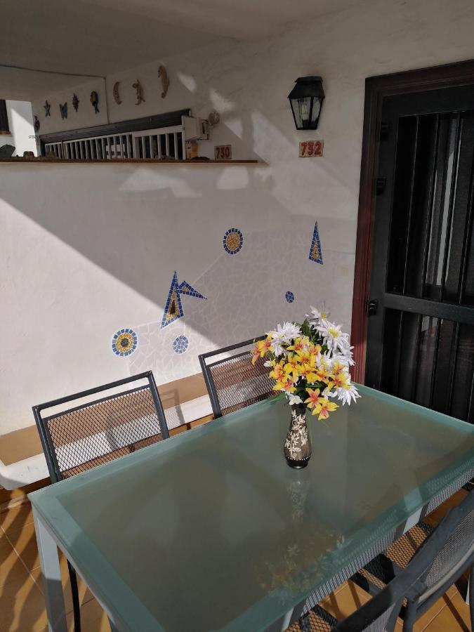 Apartamento La Palmera Amarilla Golf Сан Мигел де Абона Екстериор снимка